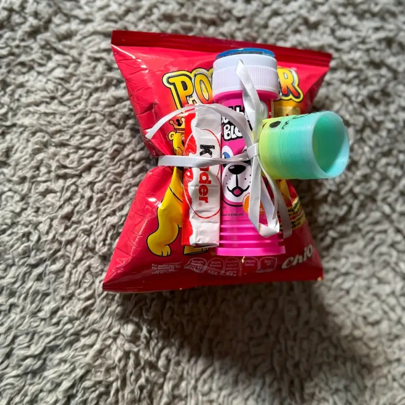 Traktatie met Bellenblaas & Chipszakjes (Traktatie school 3 jaar t/m 6 jaar)